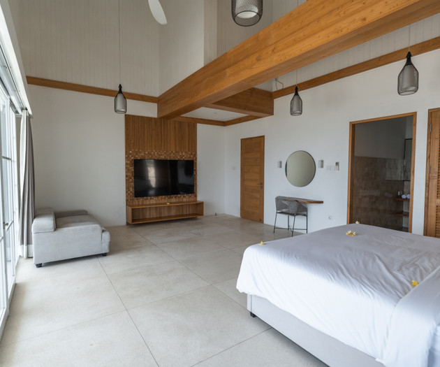 Luxury Ocean Front Private Pool  5 BDR Nalas Villa