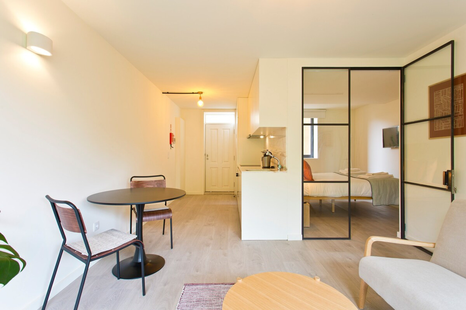 Dining area image 1