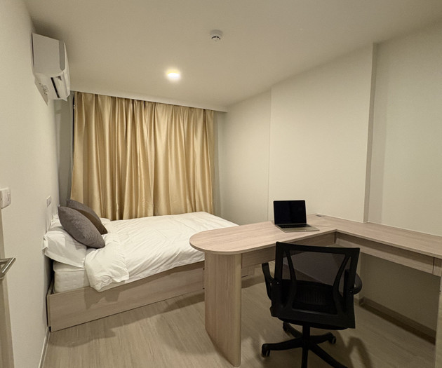 Modern Brand New 2 Bedrooms Condo at quiet corner