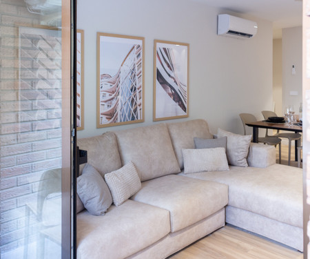 Comfort & Sunshine: Three Bedroom flat in Mestalla