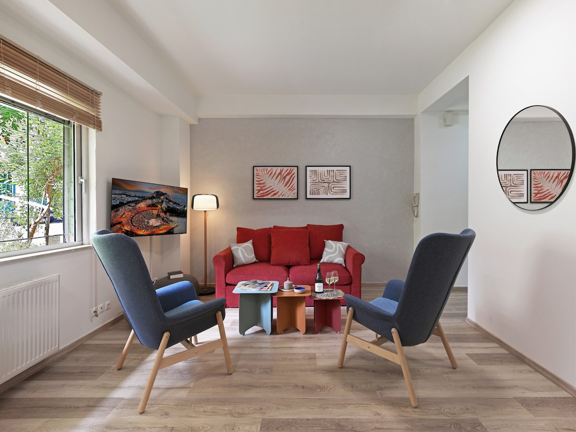 Living room image 4