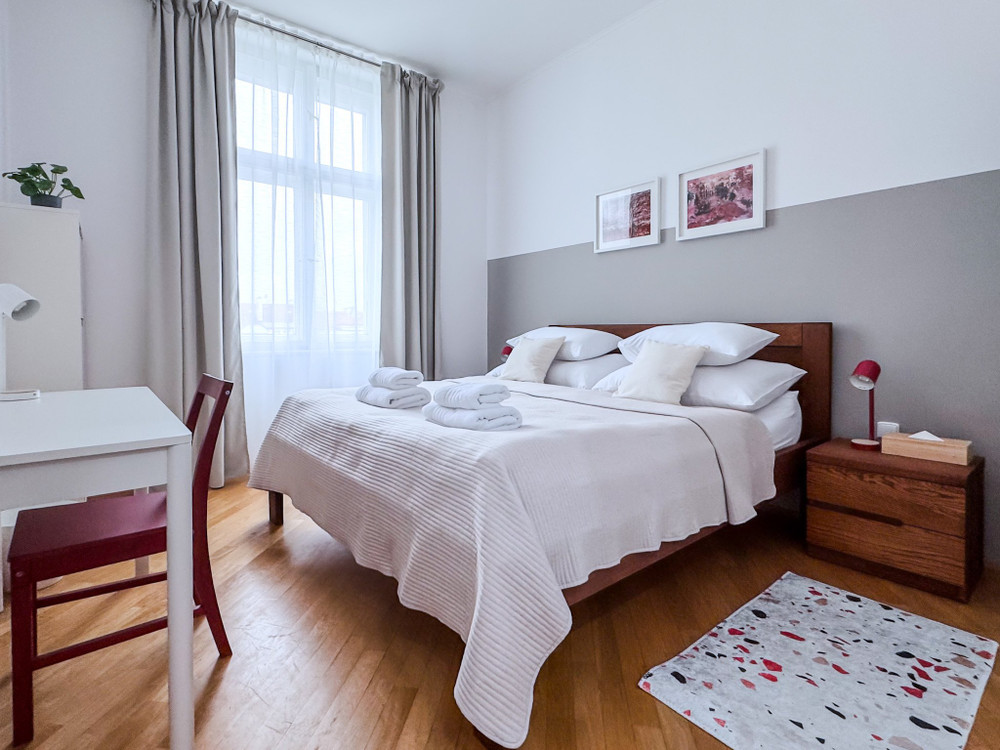Stylish 2-Bed Apartment by Náměstí Míru preview