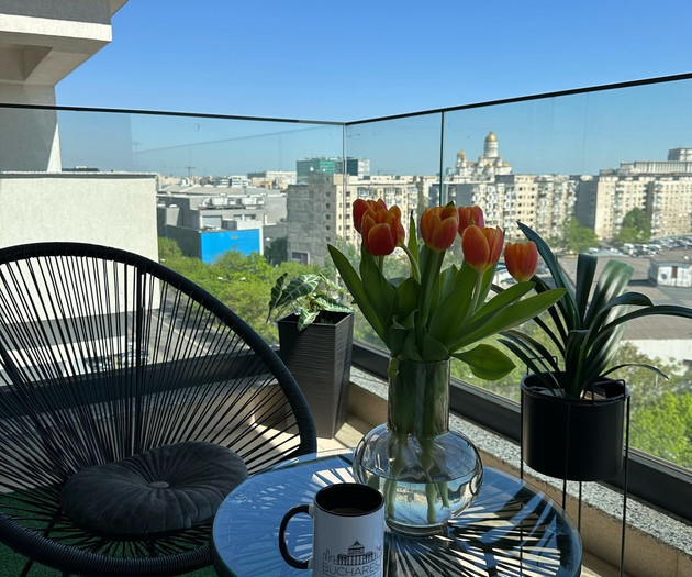 Luxury Skyline Suite at Central Address