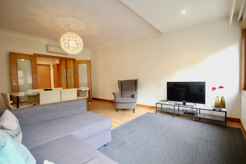 Cozy Orange Telheiras Apartment preview