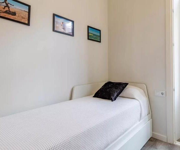 STUNNING 2-BEDROOM APARTMENT IN RUSSAFA · SEASONAL