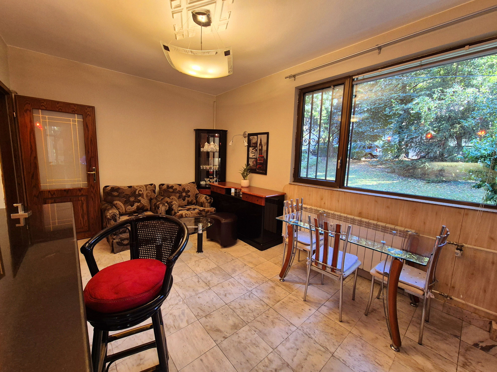 Bar, Family Space