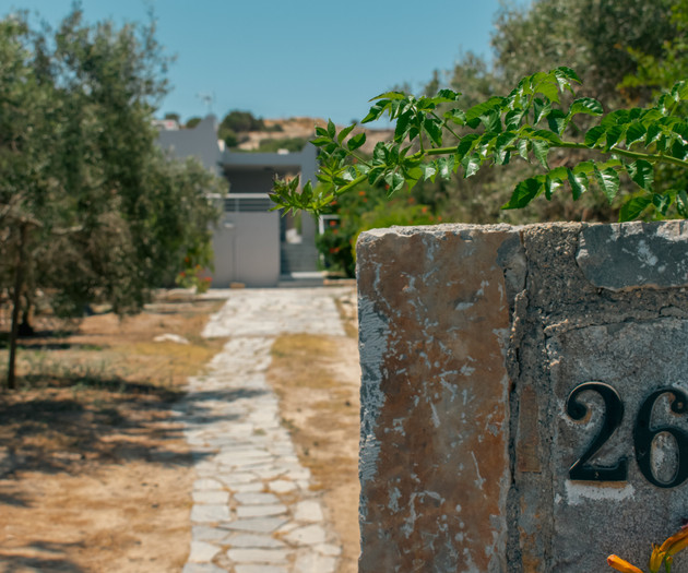 House number sign by path