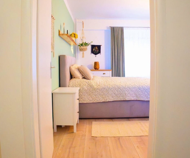 Cozy Little Apartment in Old Tw