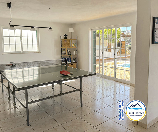 Villa Verde - 4 bedrooms, Marina view, pool & BBQ