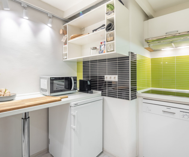 Peaceful Modern City Center Apartment
