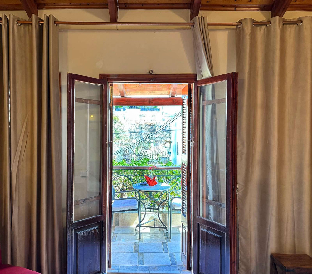 Living like a local-Modern studio near the Castle preview