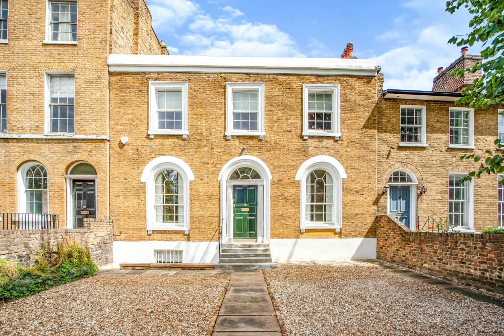 Large 5 bedroom Luxury House with Garden in London