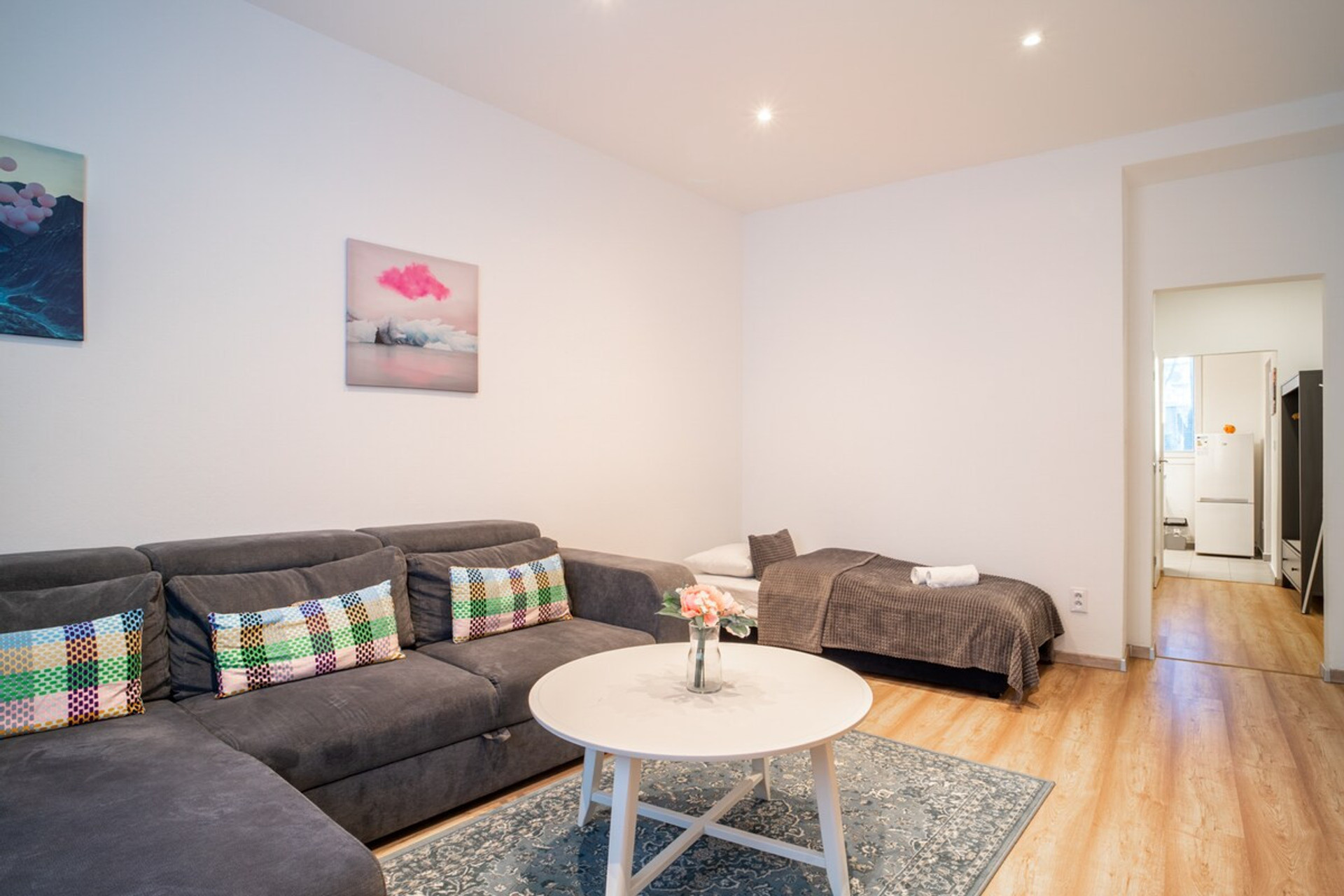 Living room image 3