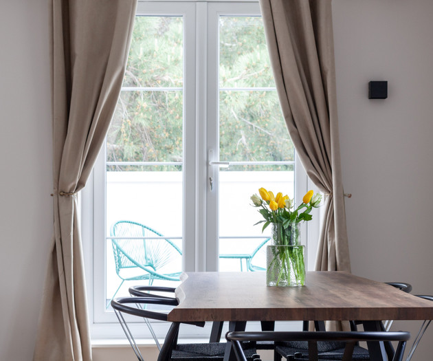 Chic and Classy 2BR Penthouse w/ Parking, 6 Guests
