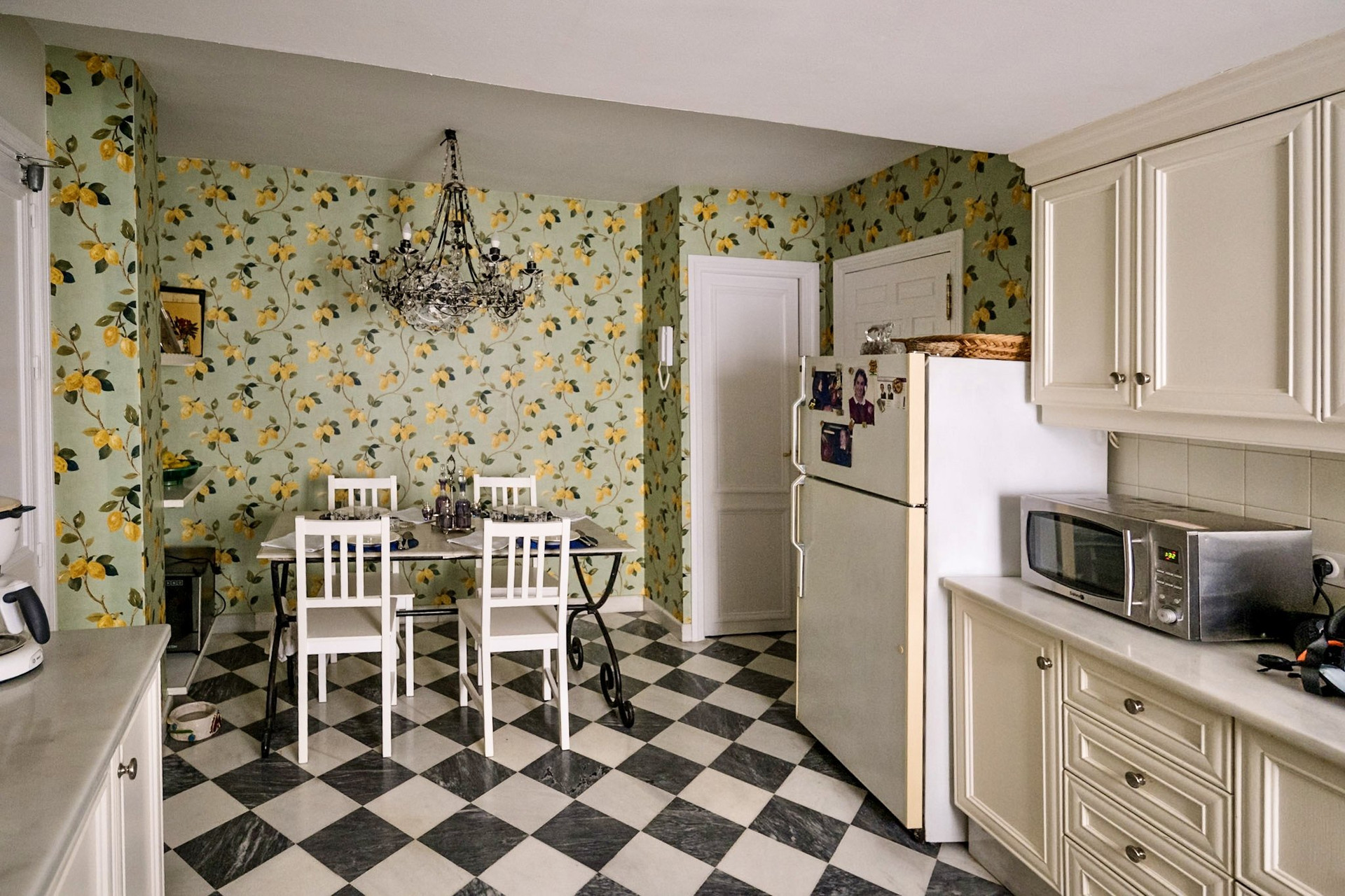 Office y cocina
