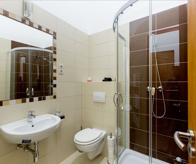 4-Bedroom Apartment with Monthly Cleaning included