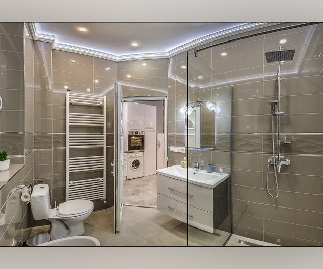 Quiet and beautiful apartment at Oktogon Square