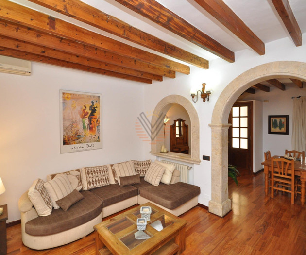 Es Convent, Charming restored town house in the wa