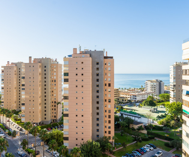 Sunny apartment with nice sea view