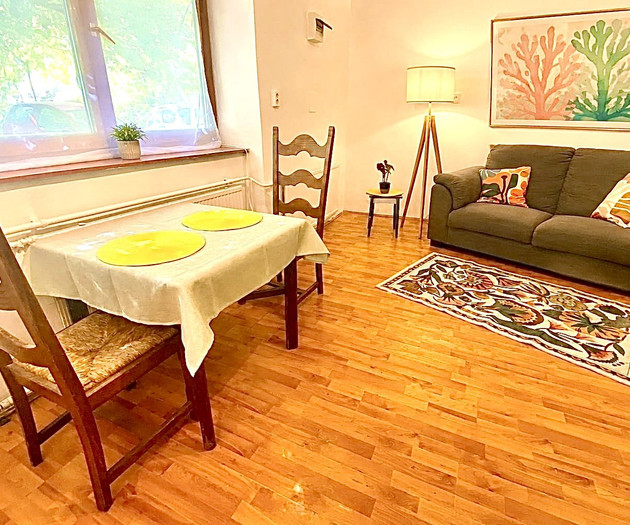 Bright and calm 1BR apartment wtih garden access