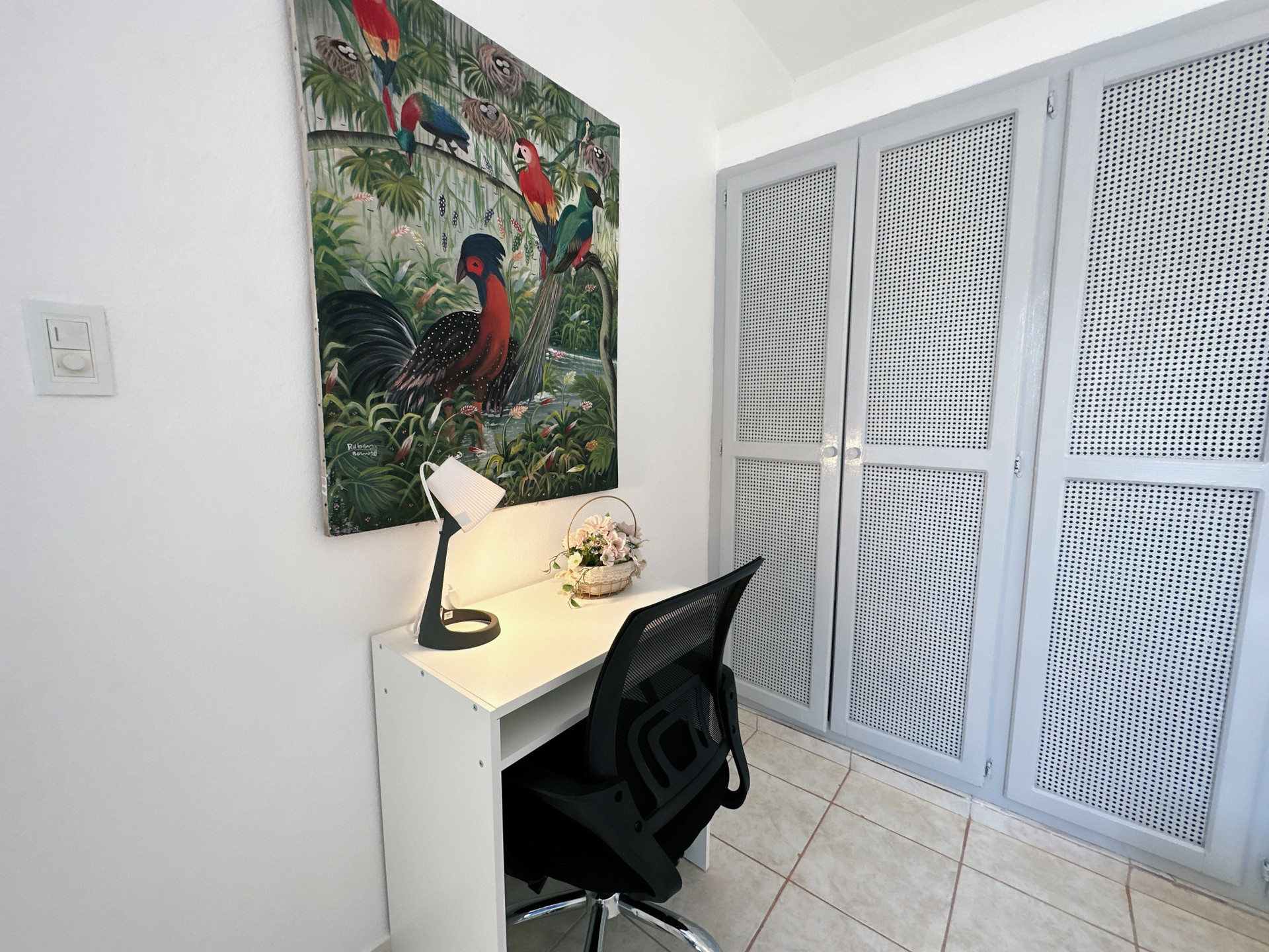 desk