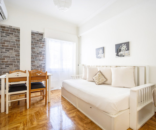 Acropolis Delux 1st FLR Aprt up 4 guests