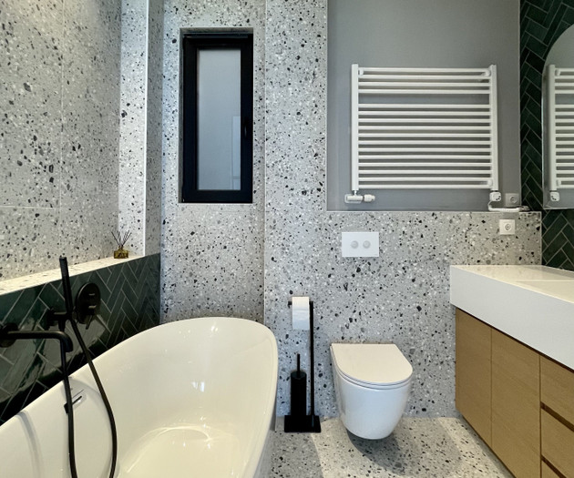 Designer 2BR Apartment near Parliament