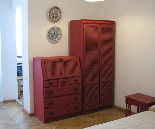 Chinese Red, Romanian Folk Art