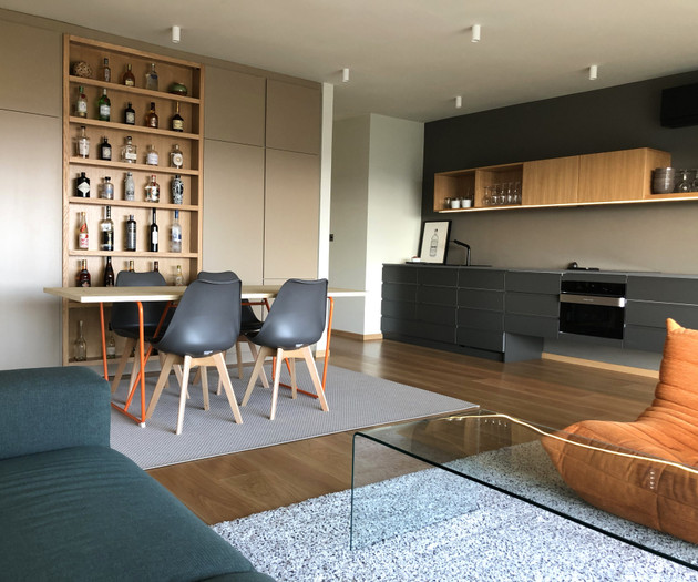Calm Panoramic Luxury Apartment 10 min to Center