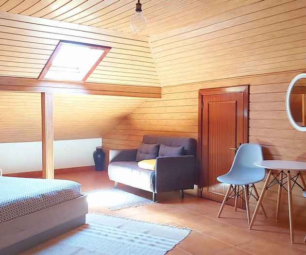 Country Room.
