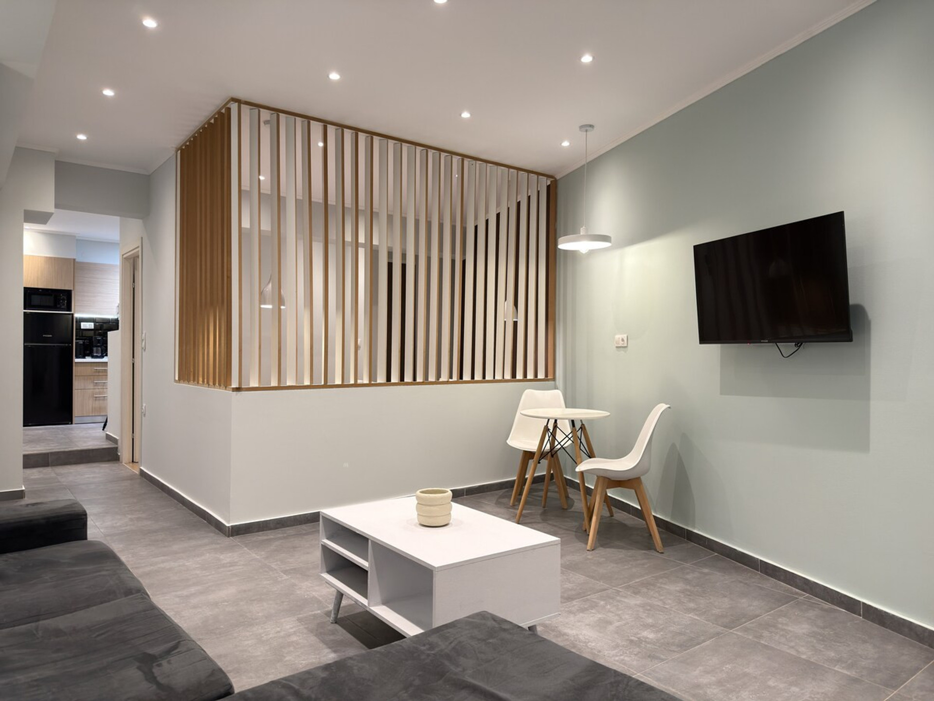 Living area image 1