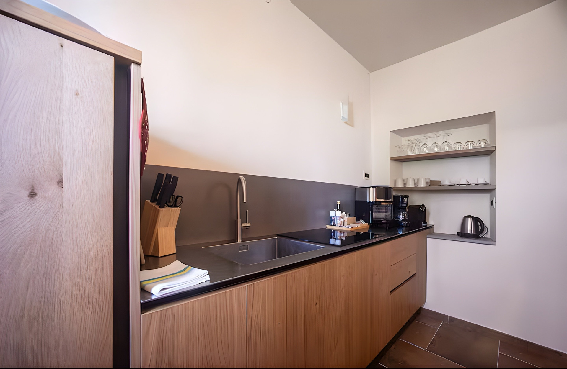 Kitchen counter with sink amenities