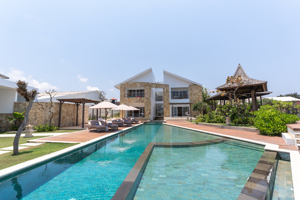 Luxury Ocean Front Private Pool  5 BDR Nalas Villa preview