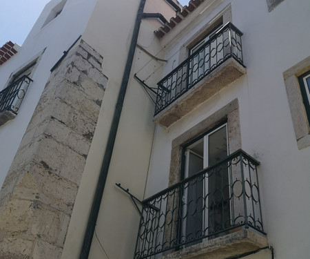 2 bedroom apartment in Alfama (center)