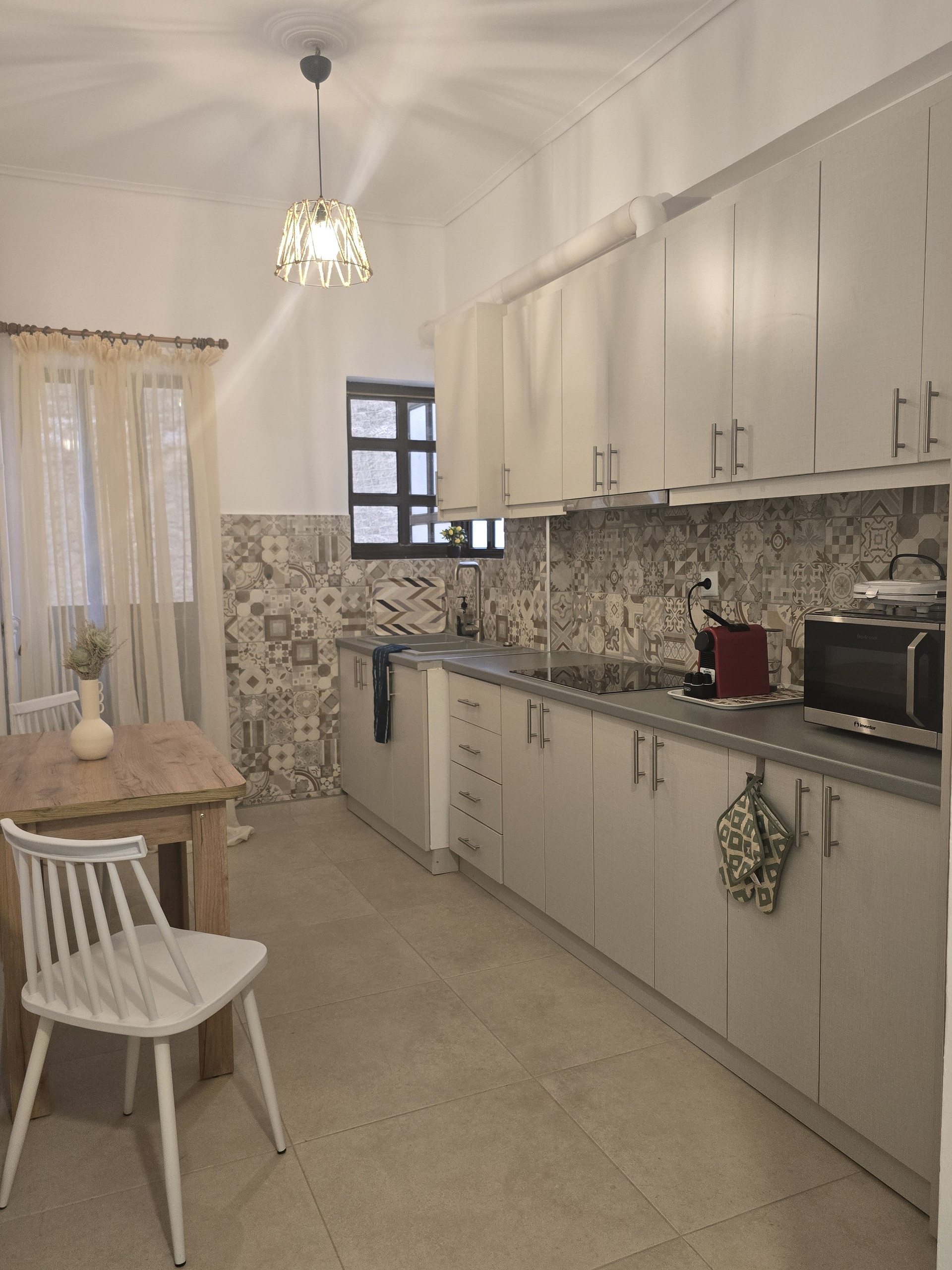Bright kitchen with dining table