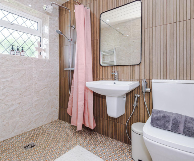 Stylish 2-Bed Home Near Royal Oldham Hospital
