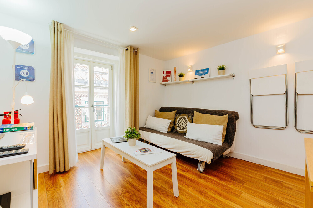 RENT4REST BAIRRO ALTO CHARMING 1 BEDROOM APARTMENT preview