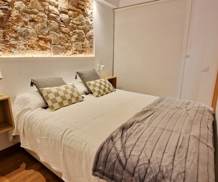 Modern apartment in Barcelona, close to the Liceu