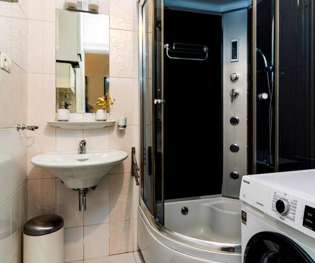 Black Diamond Suite | Spacious 3BR Central Prague