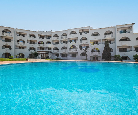 #085 Pool View, Center City w/ Ac - Apartments for Rent in Albufeira, Faro,