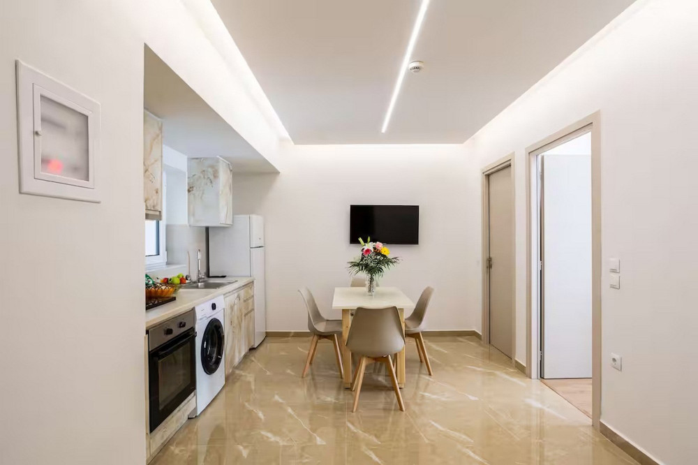 Modern Flat with Private Parking & Huge Terrace preview
