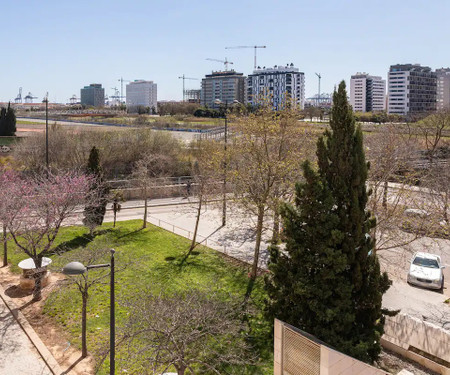 Beautiful loft next to Ciudad Artes and the beach