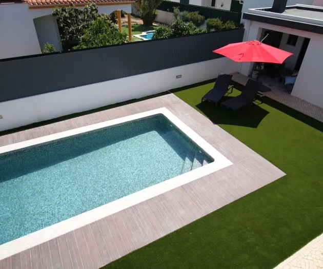 Room/rooms with swimming pool and BBQ