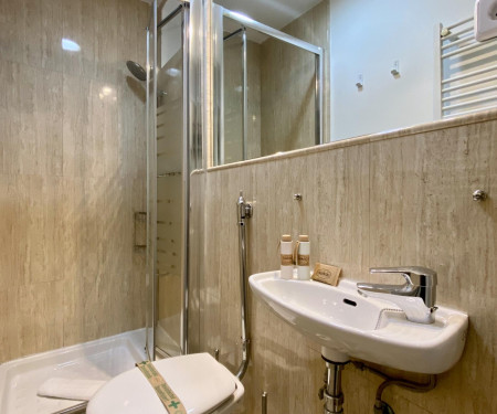 Charming Malasaña Gallery Madrid - Three bedrooms