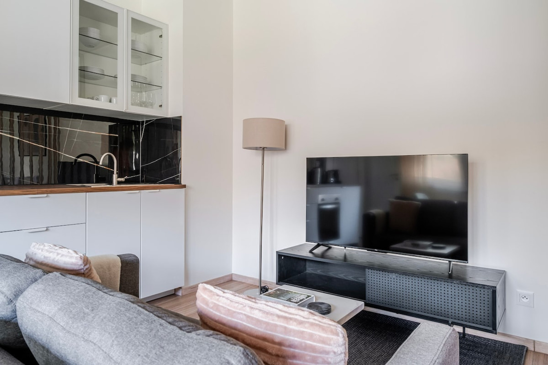 Building's Lounge