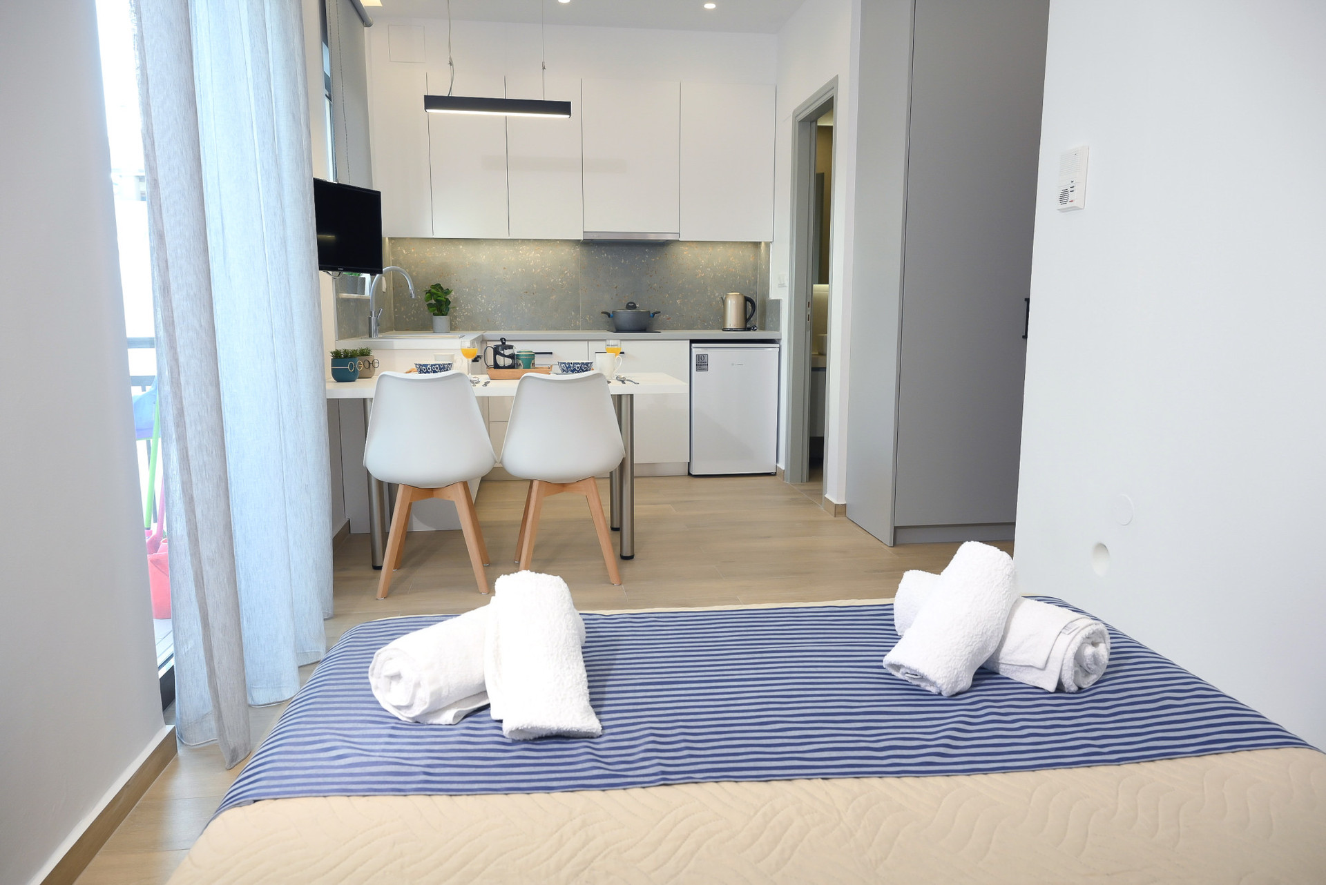 BED AND KITCHEN AREA B10