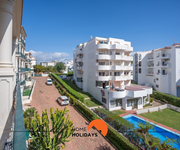 #201 City view with balcony and pool