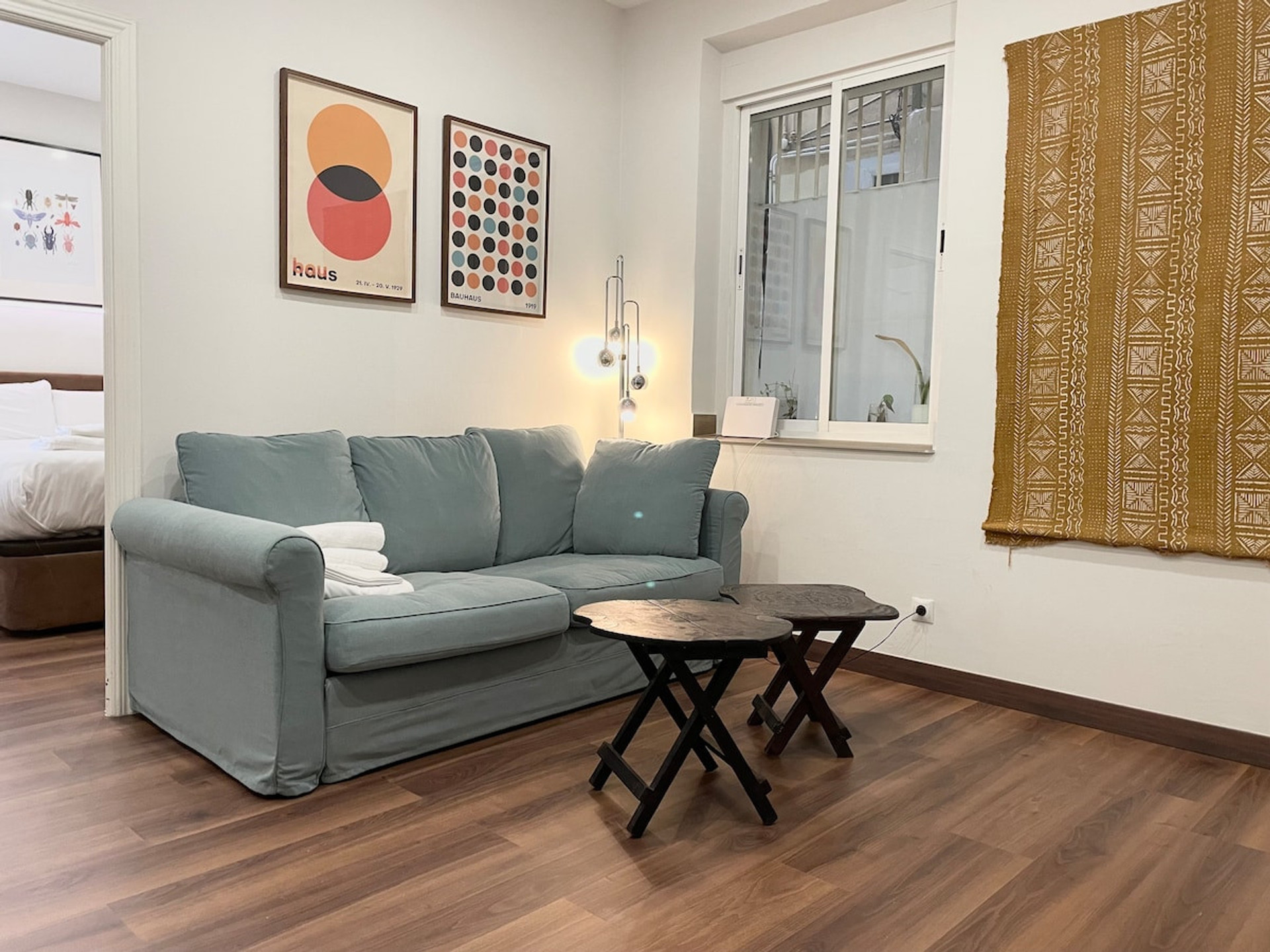 Living room image 2