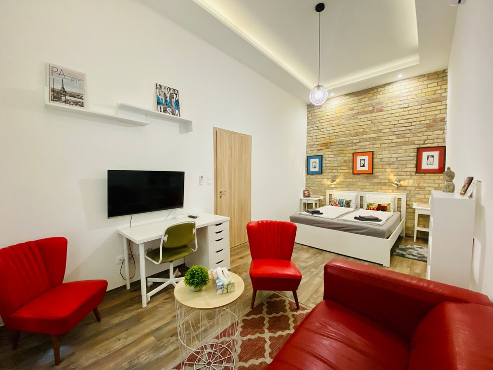 Brick House - Stylish studio in central Budapest preview