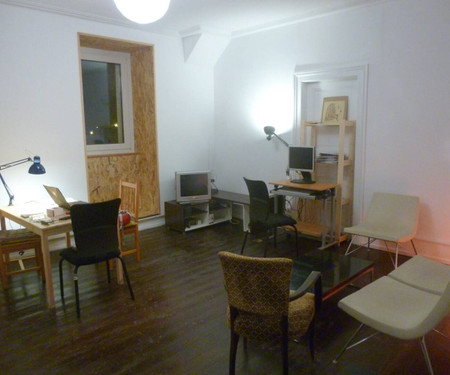 Room in the city center, next to train station